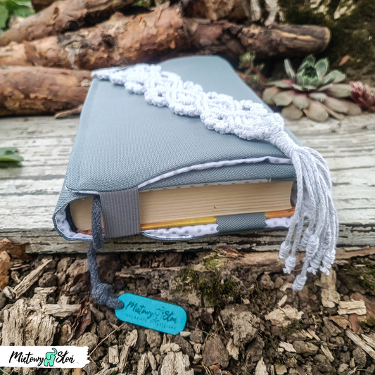 Komplet - otulacz / etui na książkę i makramowa zakładka ~ szary