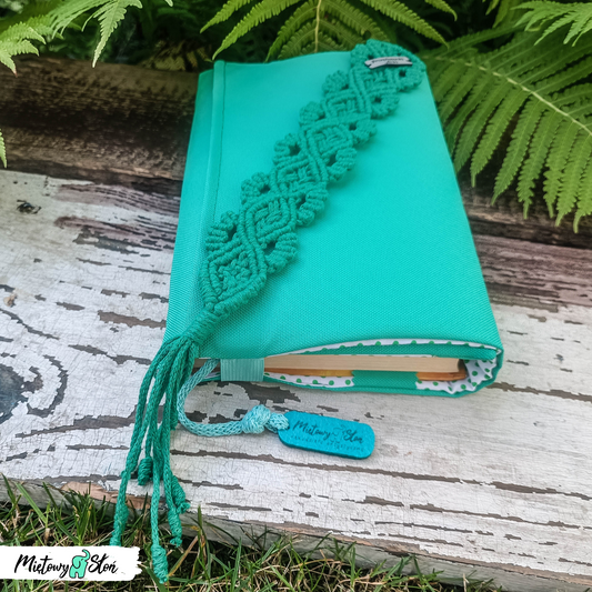 Komplet - otulacz / etui na książkę i makramowa zakładka ~ zielony