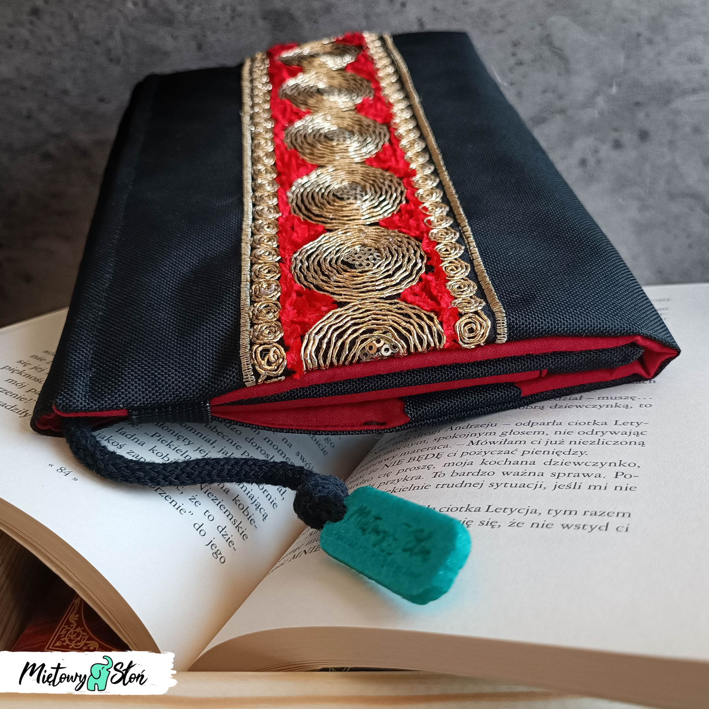 Otulacz / etui na książkę ~ Zari czarne